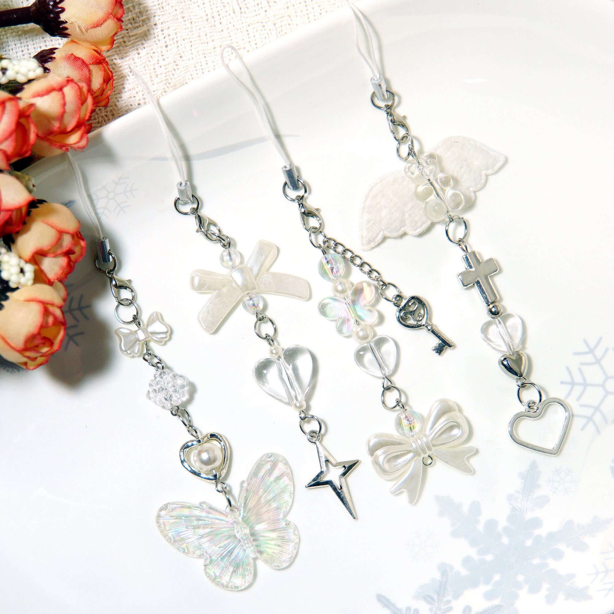 CHARMS PARA TELÉFONO CON TEMA BLANCO