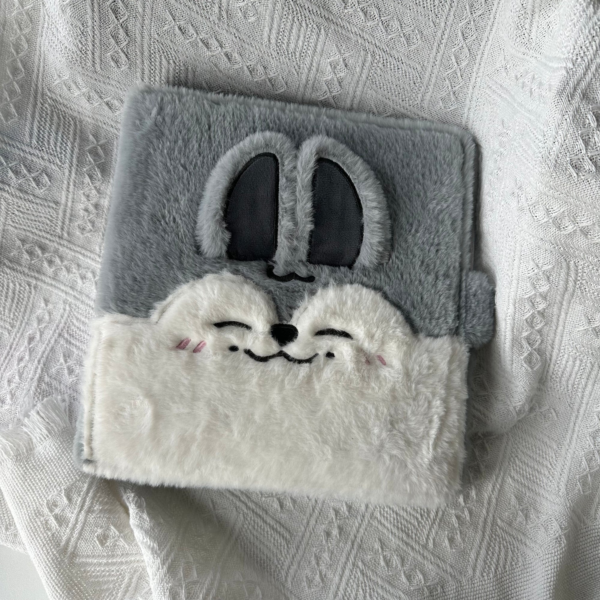 CLASSEUR PELUCHE WOLF CHAN - A5