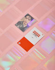 FUNDAS PREMIUM PARA TARJETAS FOTOGRÁFICAS RESELLABLES - VERSIÓN ARCO IRIS (61x91MM)