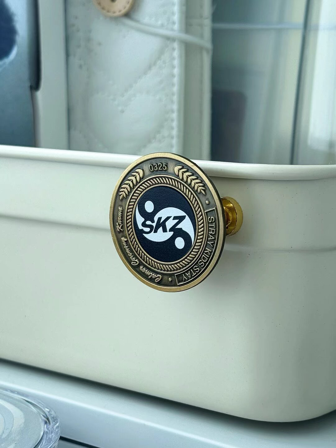 STRAY KIDS KARMA COIN ENAMEL PIN