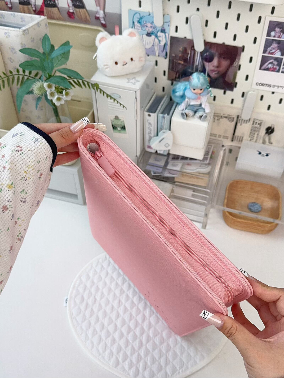 A4 ZIP UP BINDER - PINK