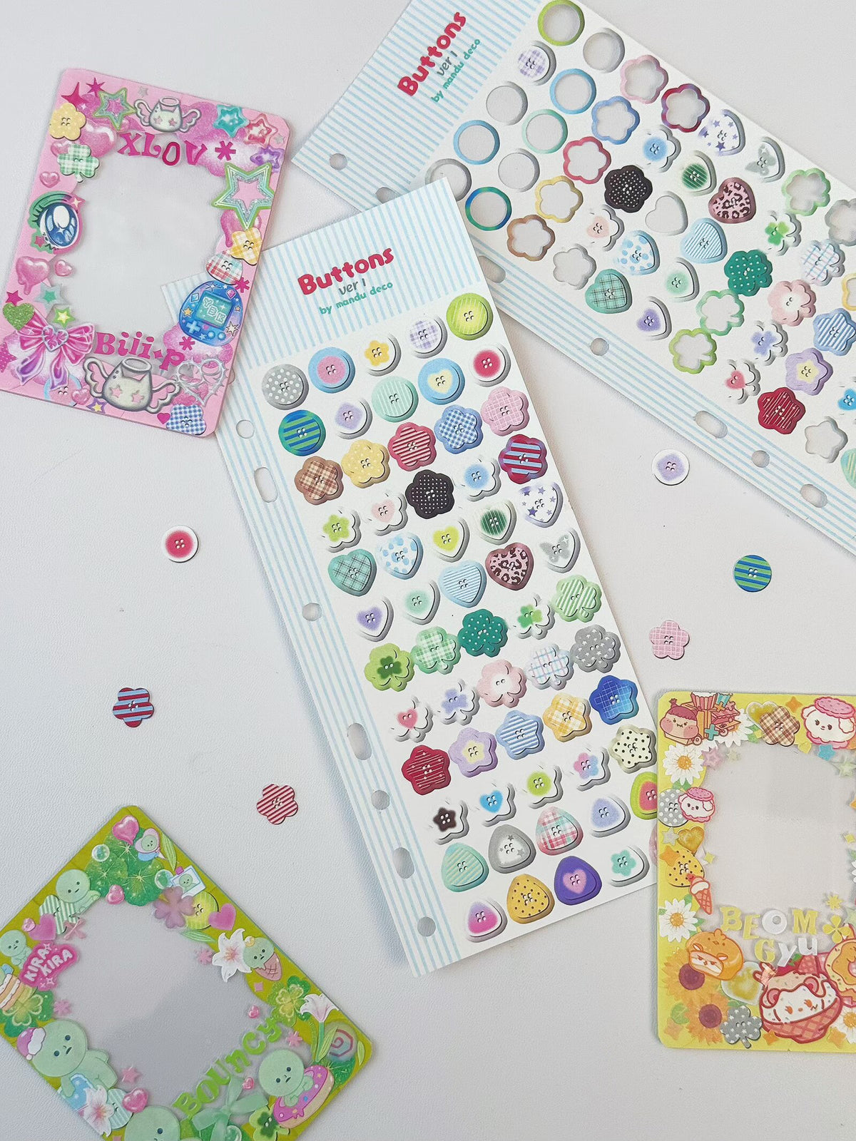 BUTTONS STICKER