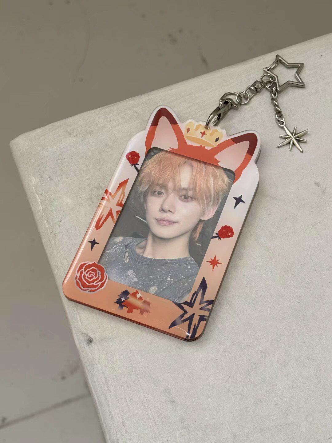 TOMORROW FOX ACRYLIC PHOTOCARD HOLDER