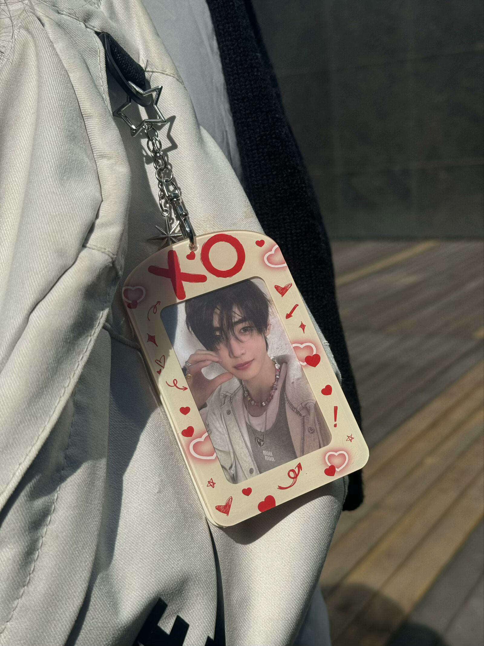 XO ACRYLIC PHOTOCARD HOLDER